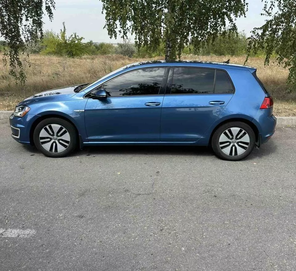 Volkswagen e-Golf  201611