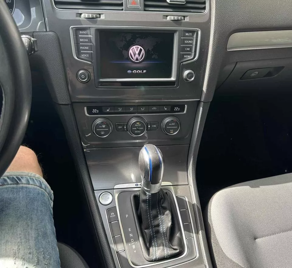 Volkswagen e-Golf  201681