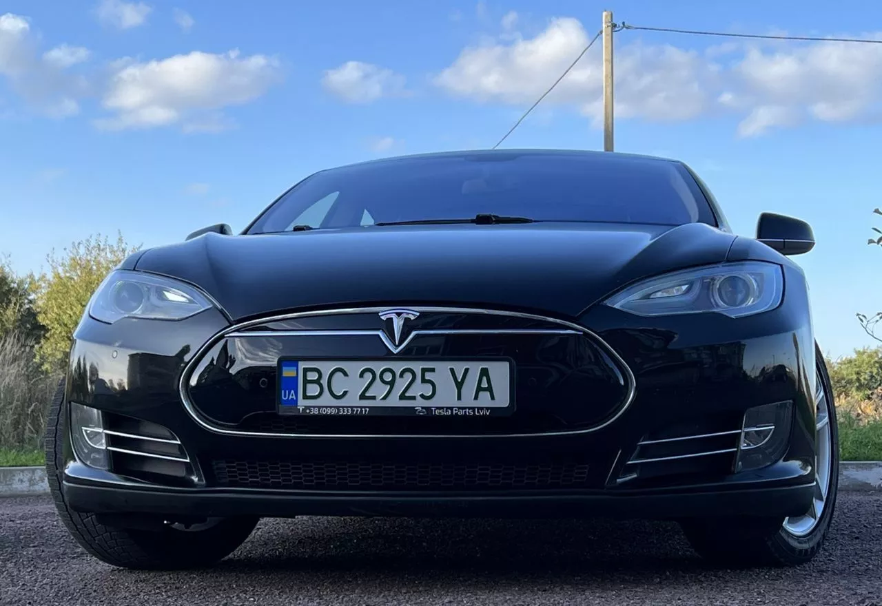 Tesla Model S  85 kWh 2014161