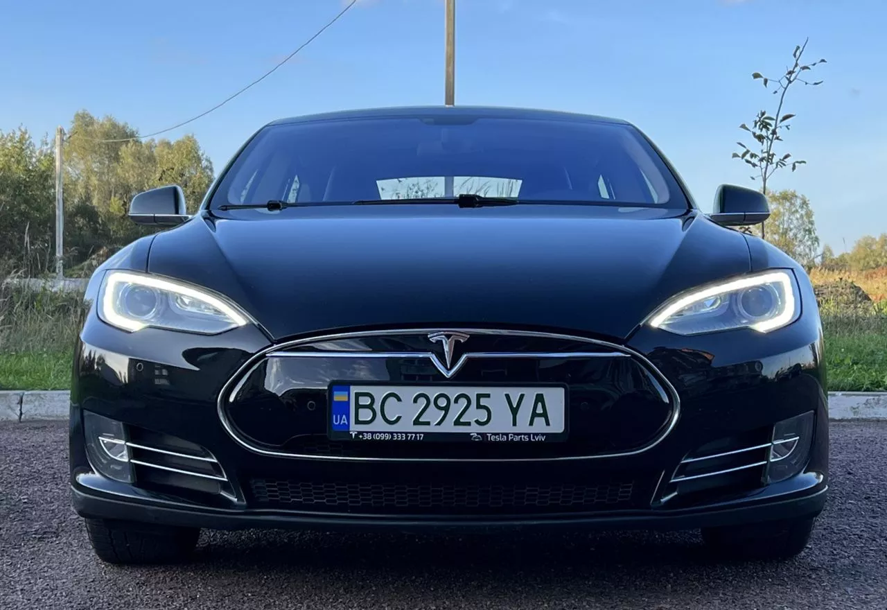 Tesla Model S  85 kWh 2014171