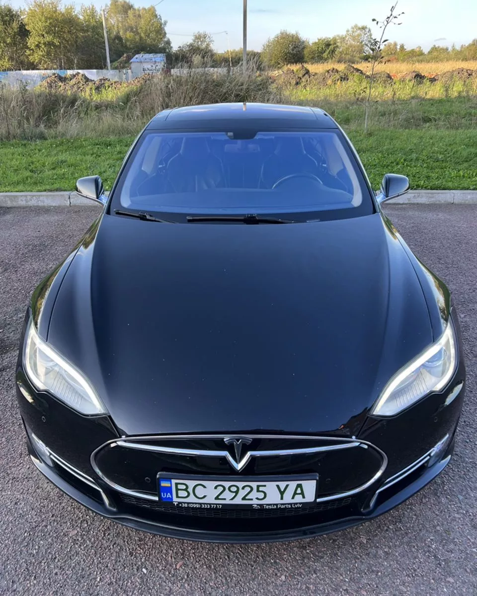 Tesla Model S  85 kWh 2014191