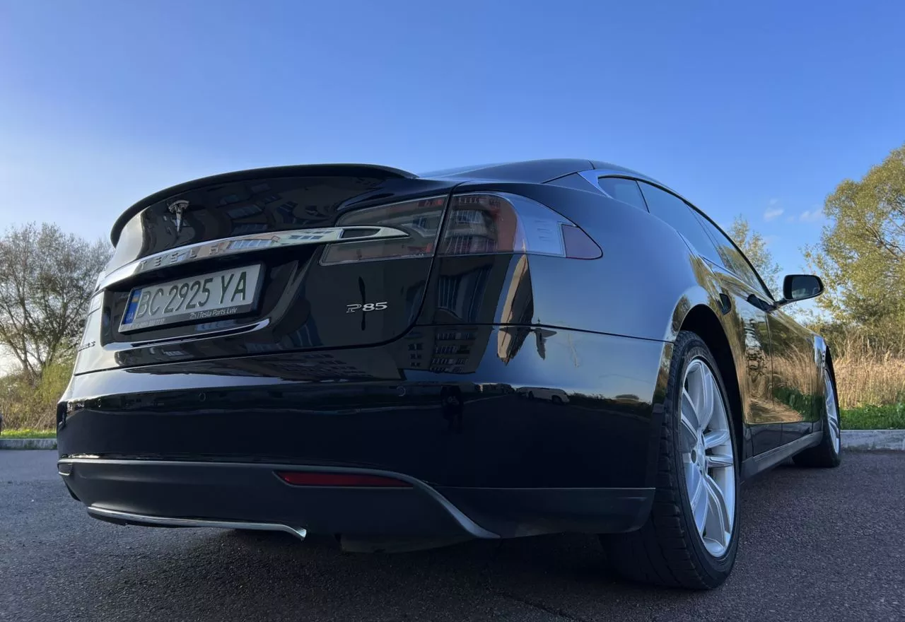 Tesla Model S  85 kWh 2014481