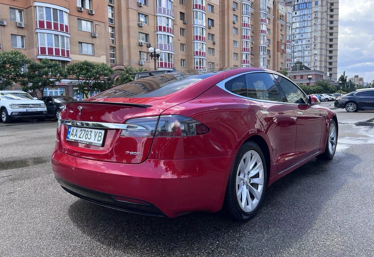 Tesla Model S  90 kWh 201641