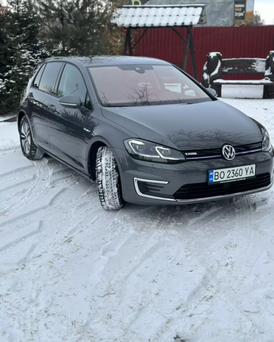 Volkswagen e-Golf  35 kWh 202021