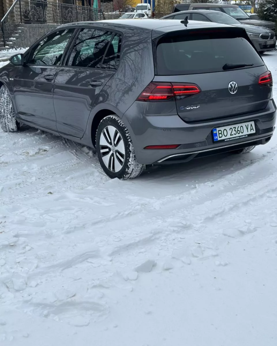 Volkswagen e-Golf  35 kWh 202051