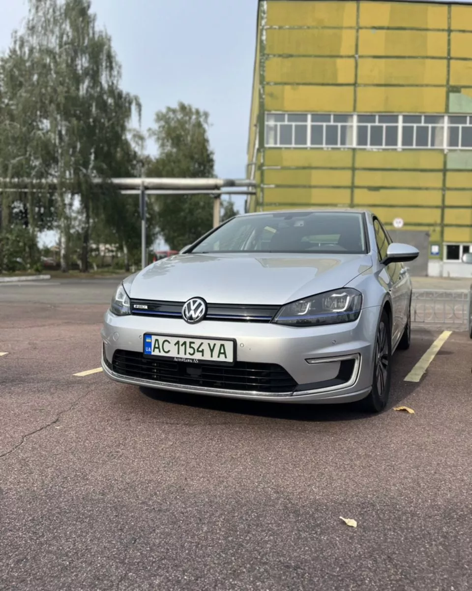 Volkswagen e-Golf  24 kWh 201401