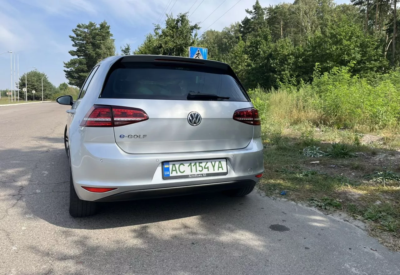 Volkswagen e-Golf  24 kWh 201431