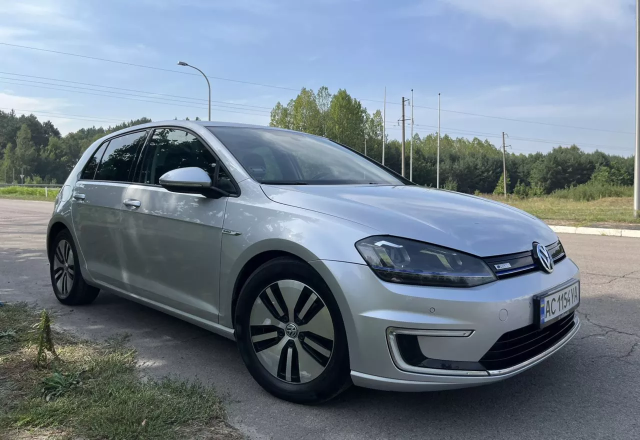 Volkswagen e-Golf  24 kWh 201451