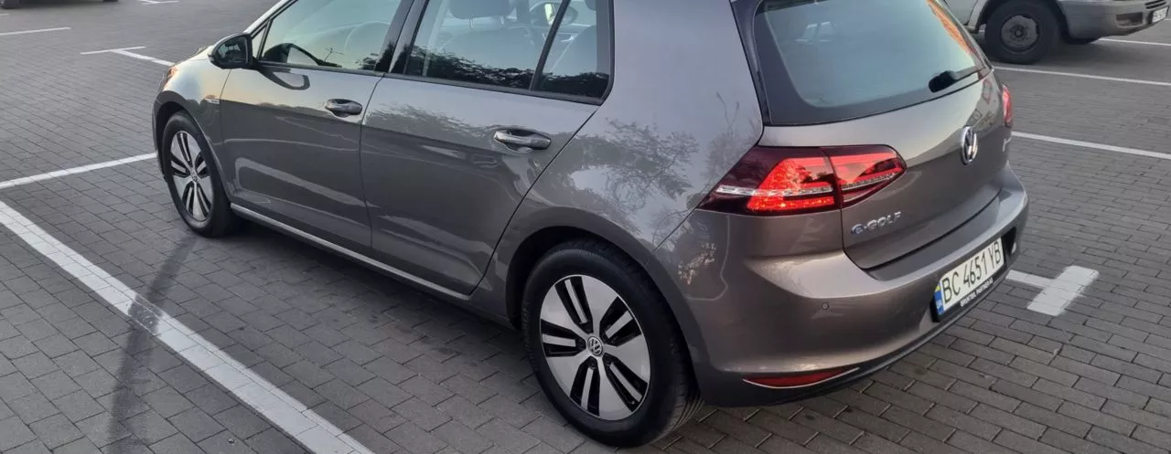 Volkswagen e-Golf  24 kWh 201571