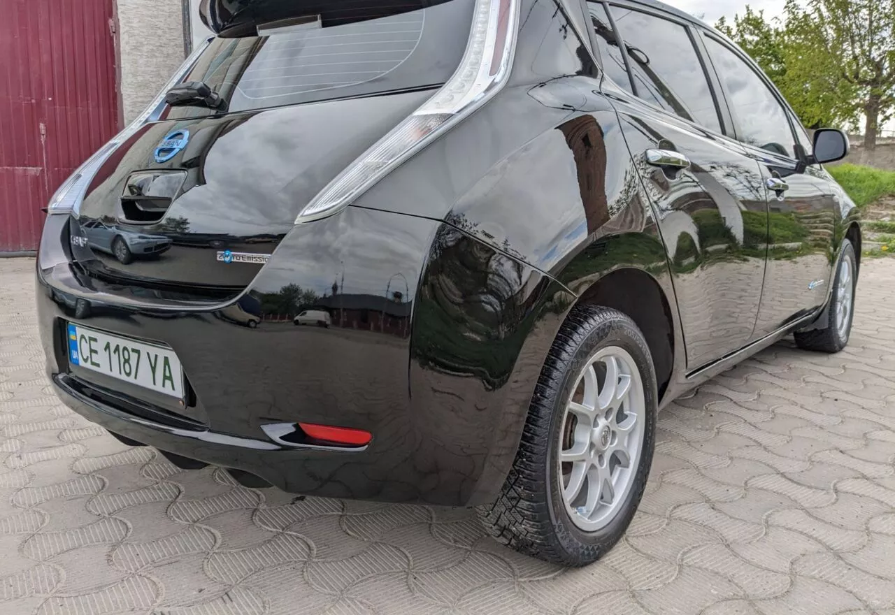 Nissan Leaf  30 kWh 201251