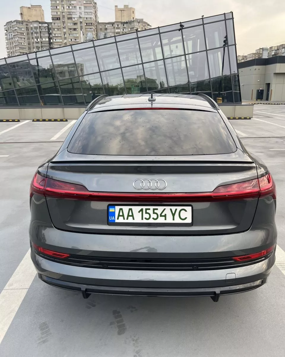 Audi E-tron Sportback  95 kWh 2021211