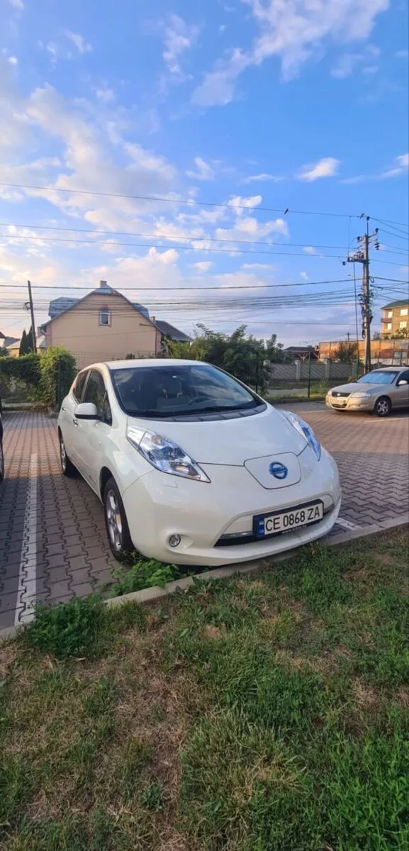 Nissan Leaf  24 kWh 201101