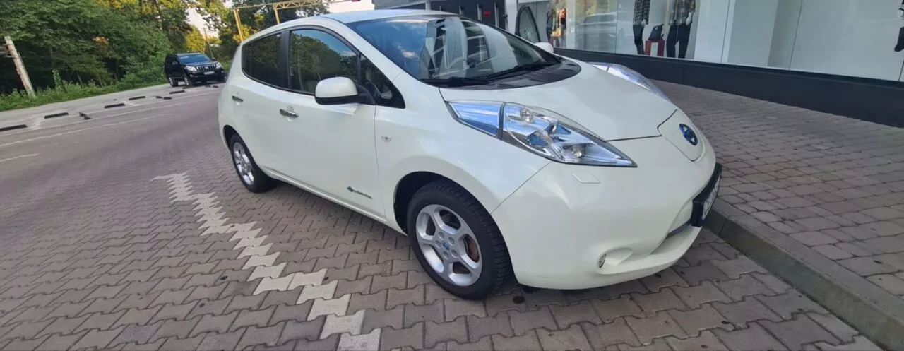 Nissan Leaf  24 kWh 201141