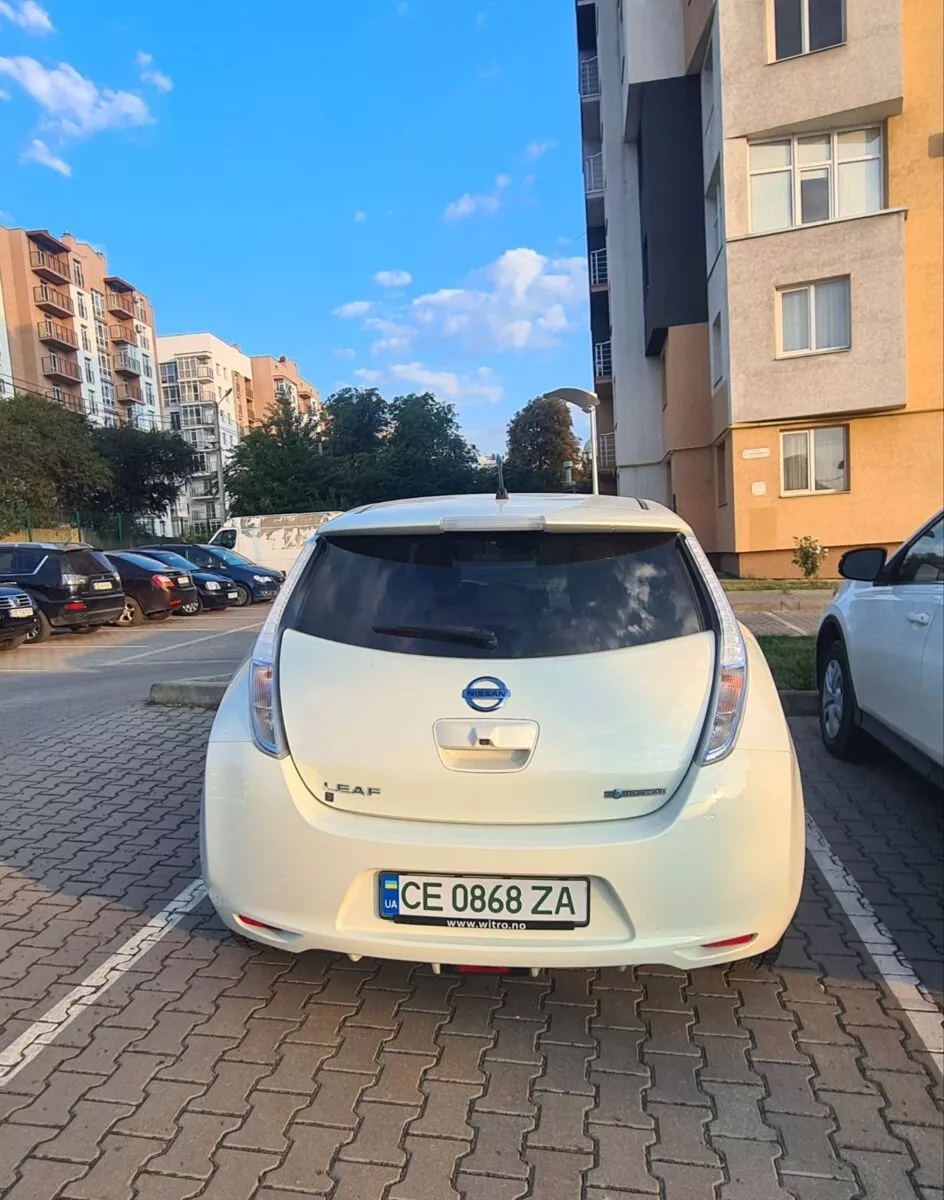 Nissan Leaf  24 kWh 201181