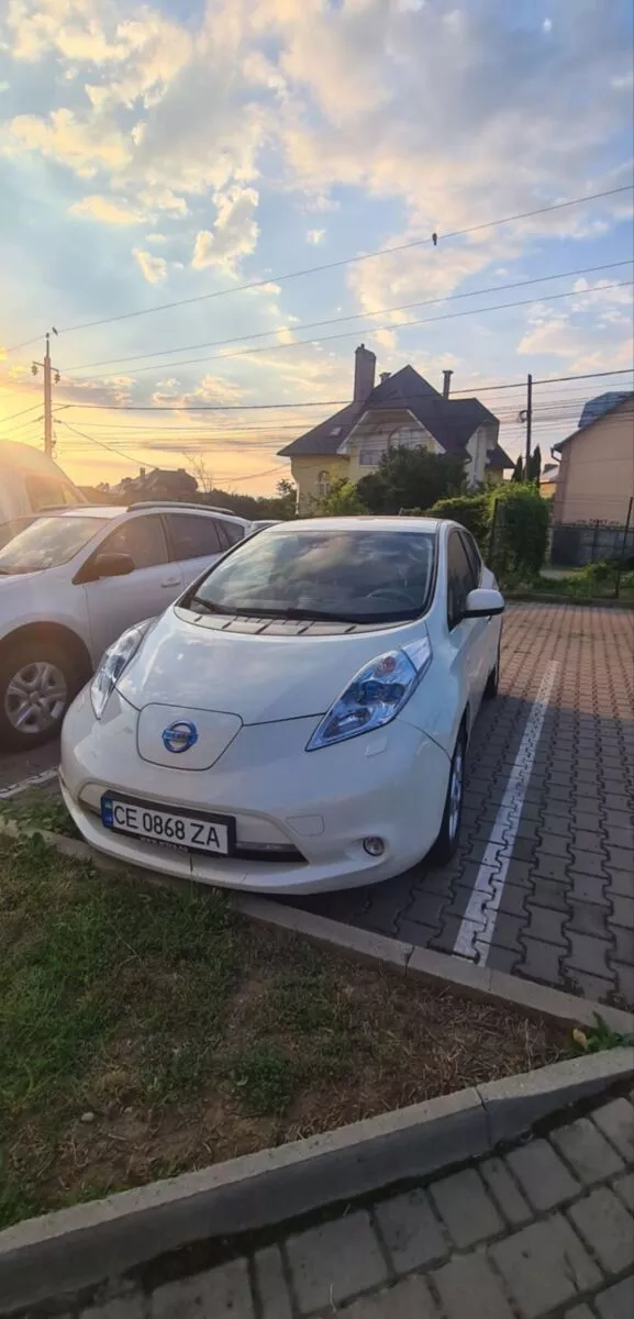 Nissan Leaf  24 kWh 2011101