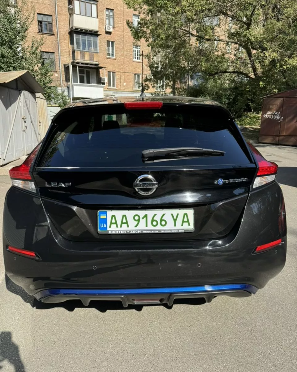 Nissan Leaf  62 kWh 2019111