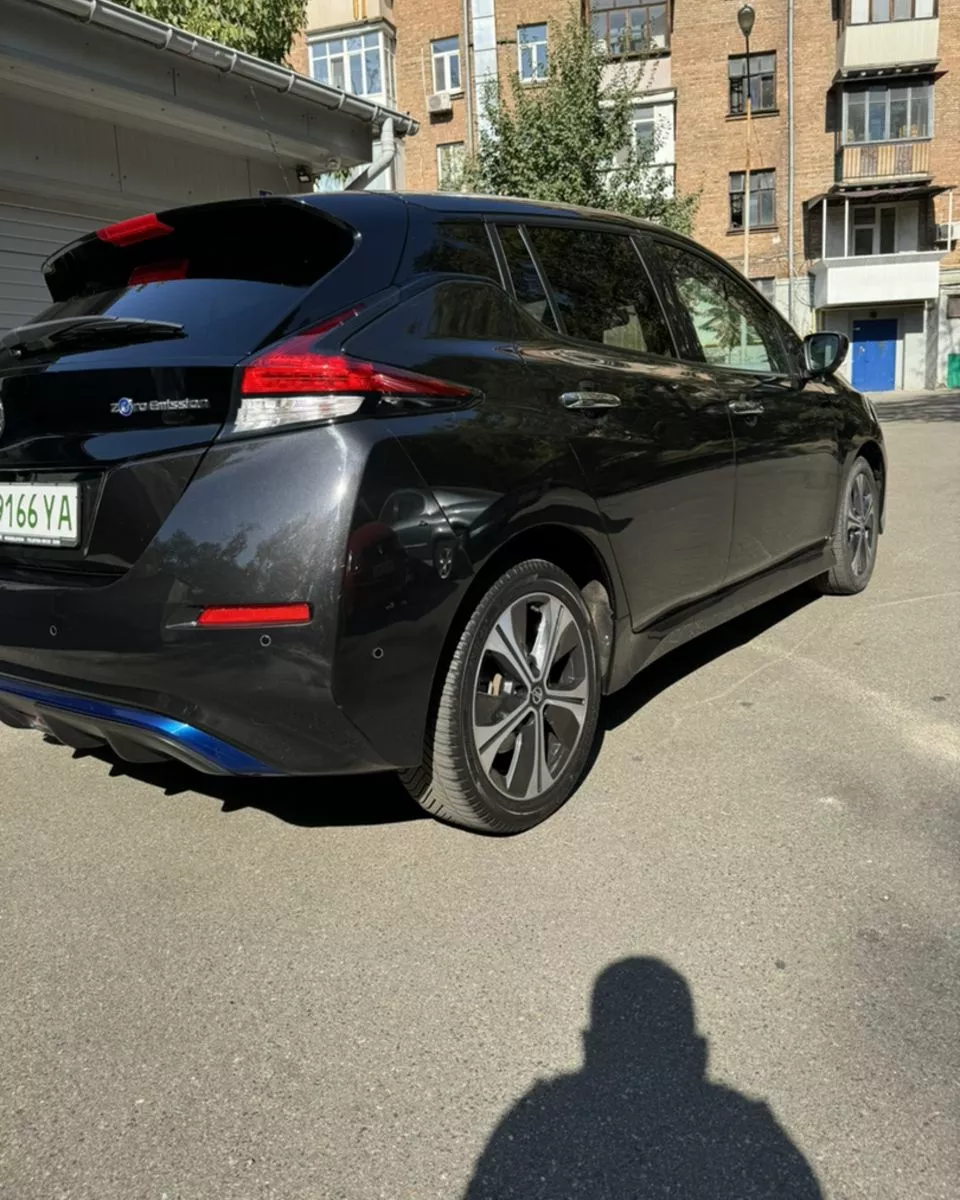 Nissan Leaf  62 kWh 2019131