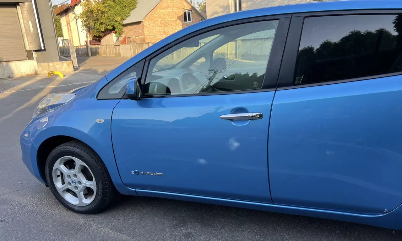 Nissan Leaf  24 kWh 201151