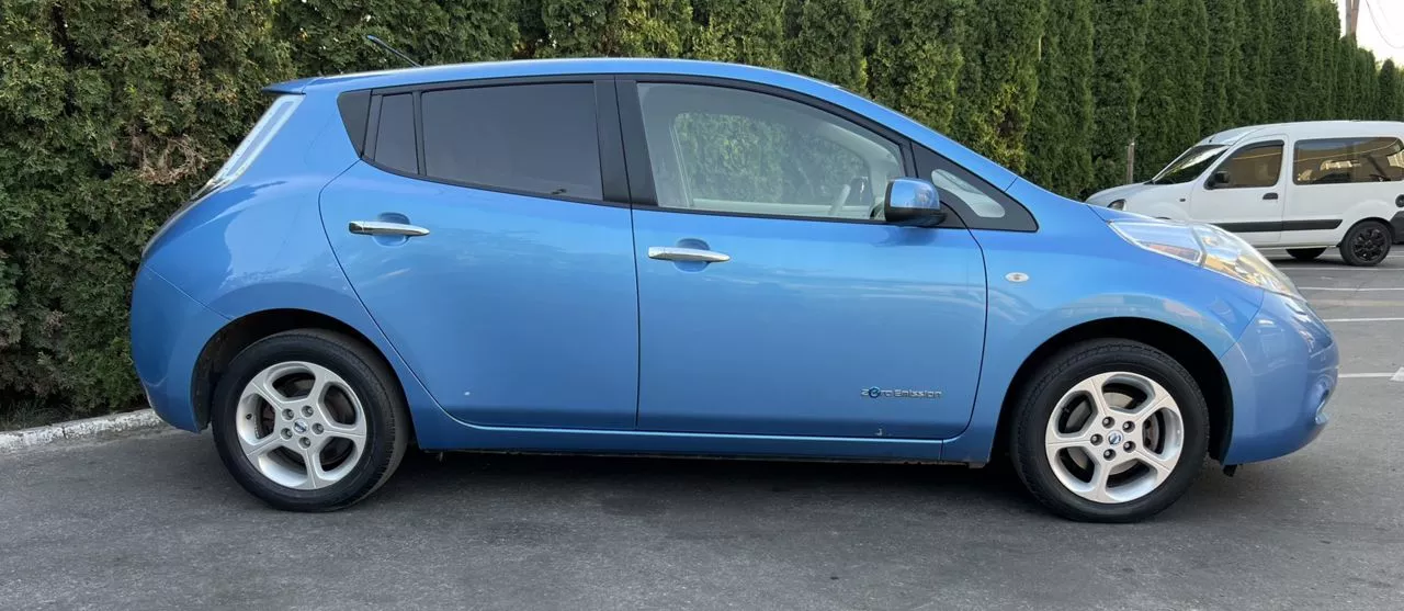 Nissan Leaf  24 kWh 2011131