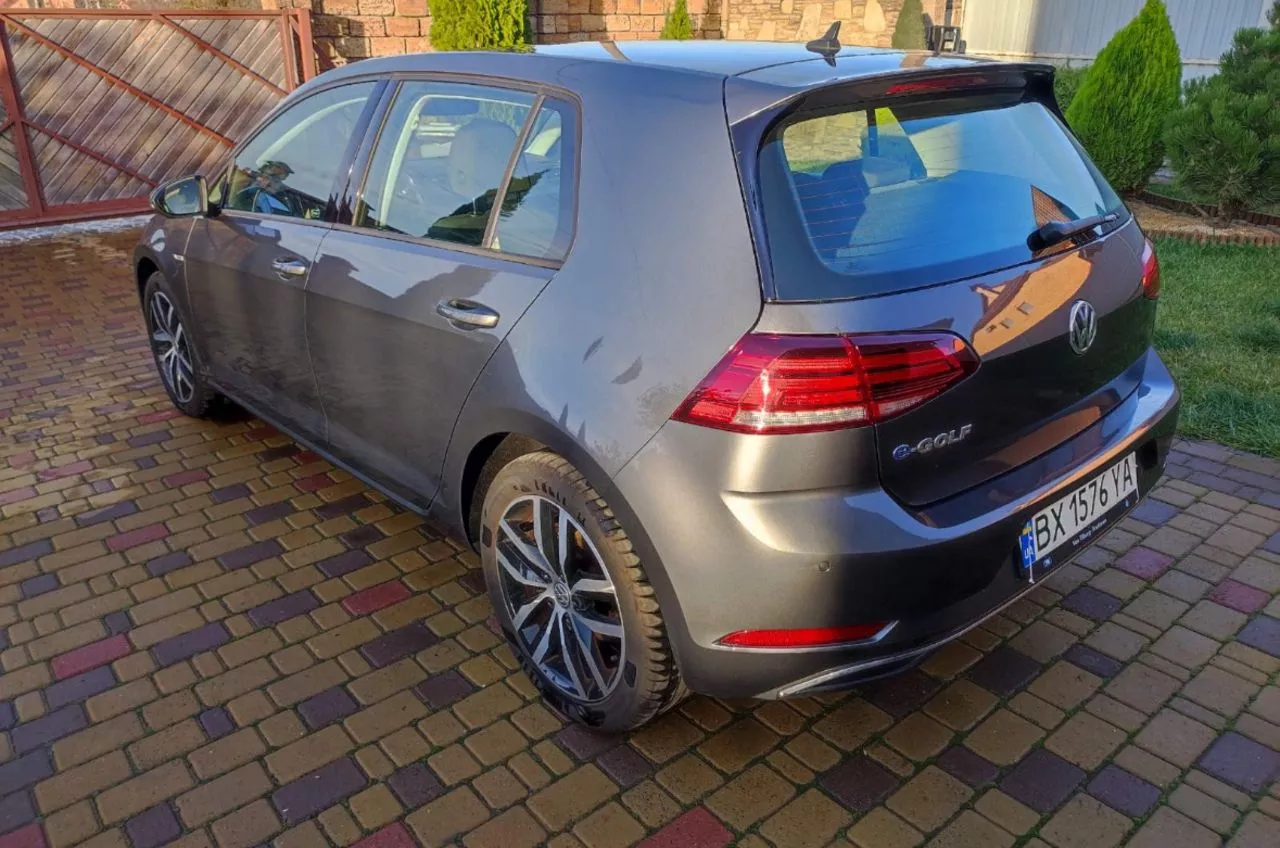 Volkswagen e-Golf  35.8 kWh 201811