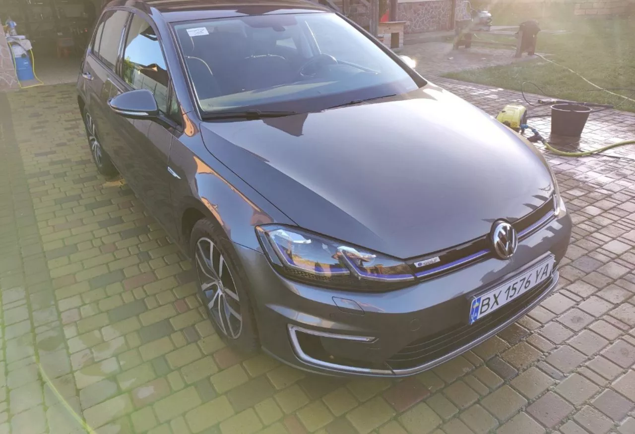 Volkswagen e-Golf  35.8 kWh 201831