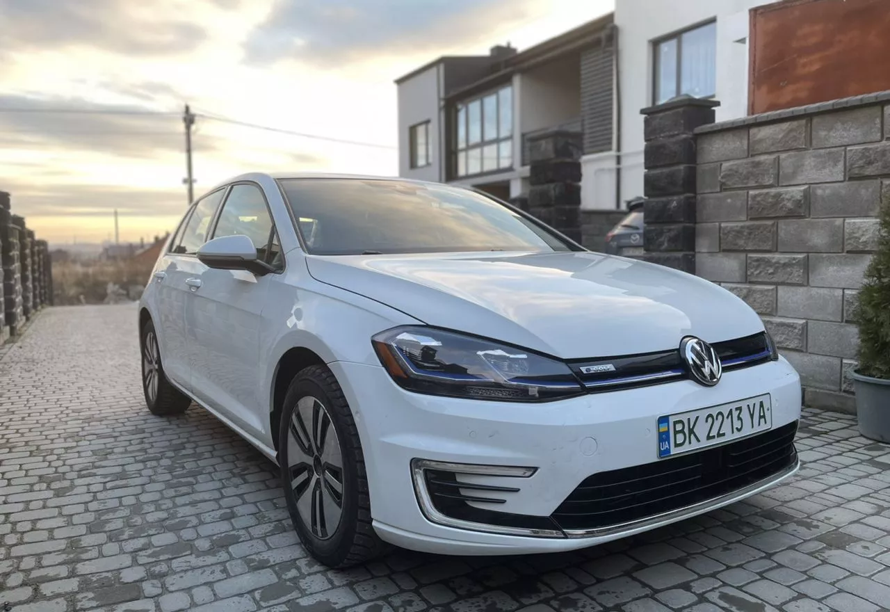 Volkswagen e-Golf  36 kWh 201831