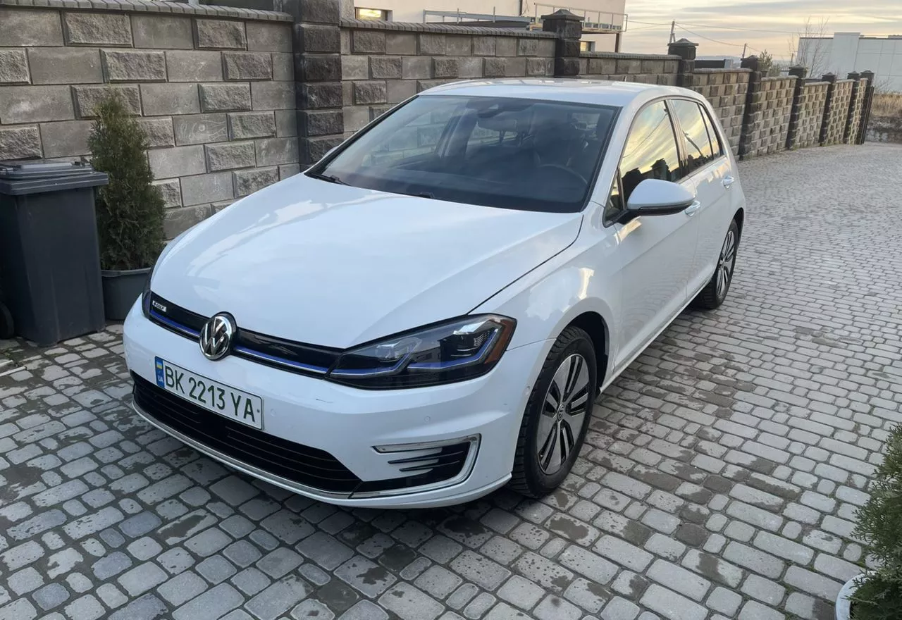 Volkswagen e-Golf  36 kWh 201851