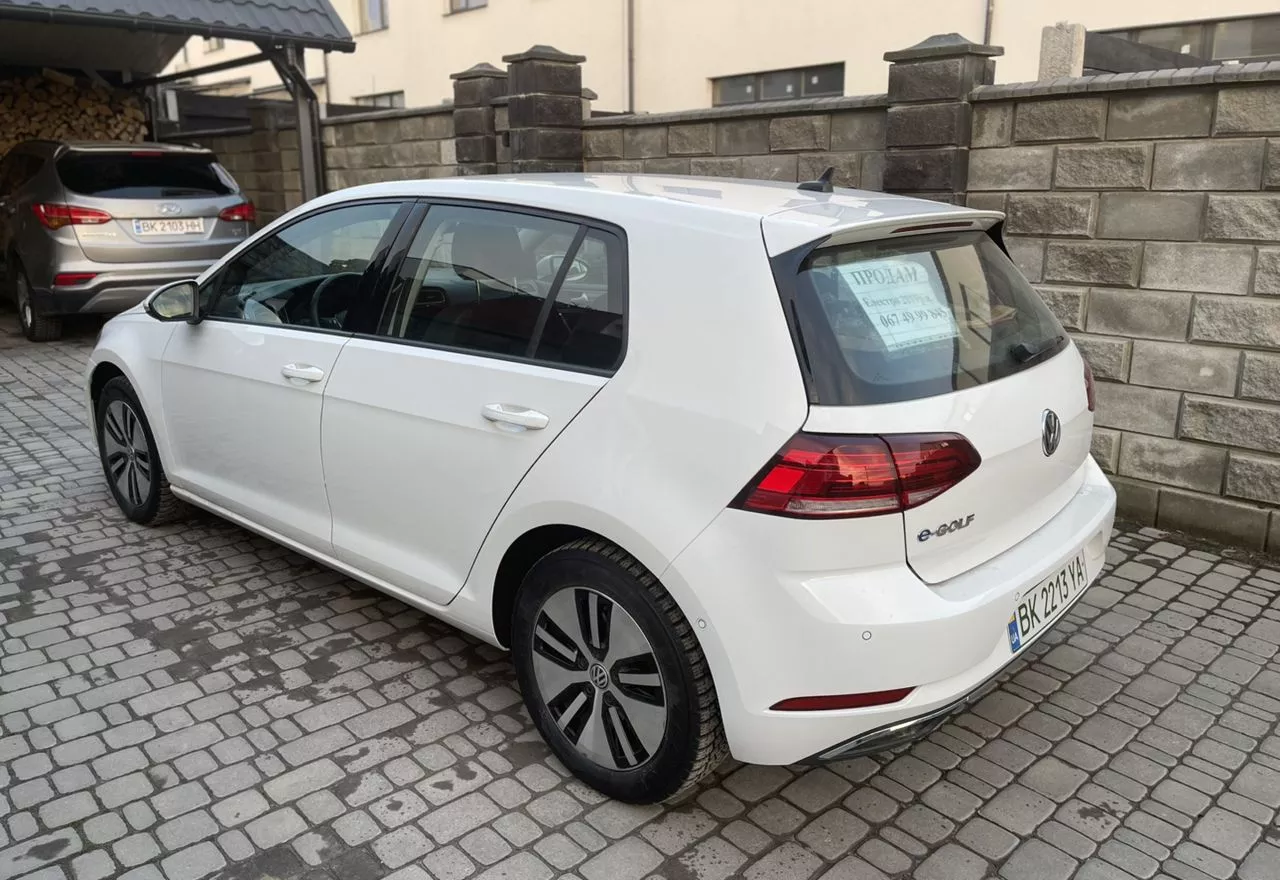 Volkswagen e-Golf  36 kWh 201871