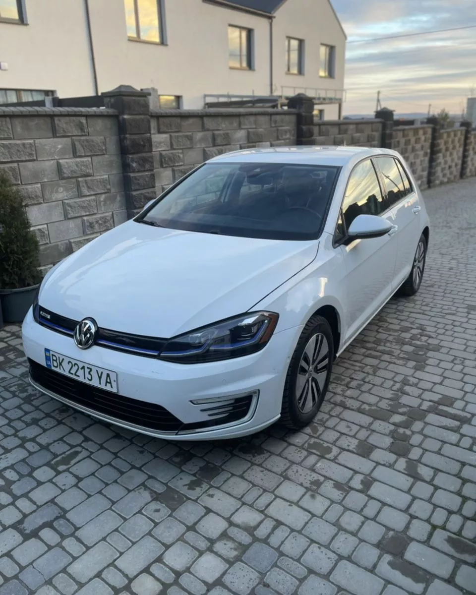 Volkswagen e-Golf  36 kWh 2018171