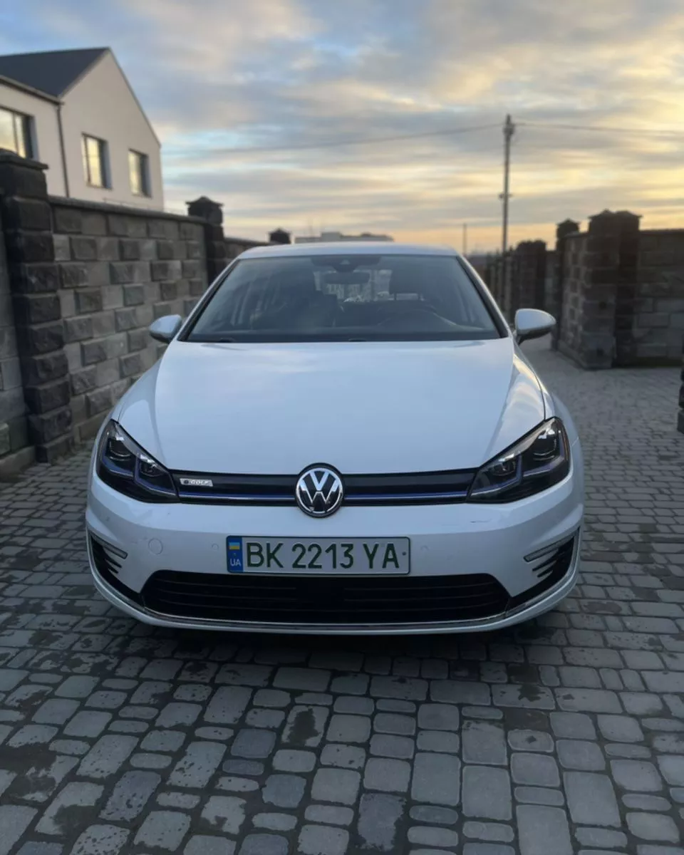 Volkswagen e-Golf  36 kWh 2018181