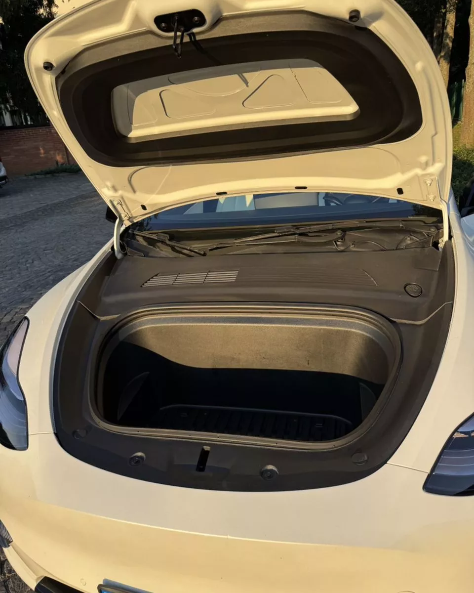 Tesla Model Y  75 kWh 2020431