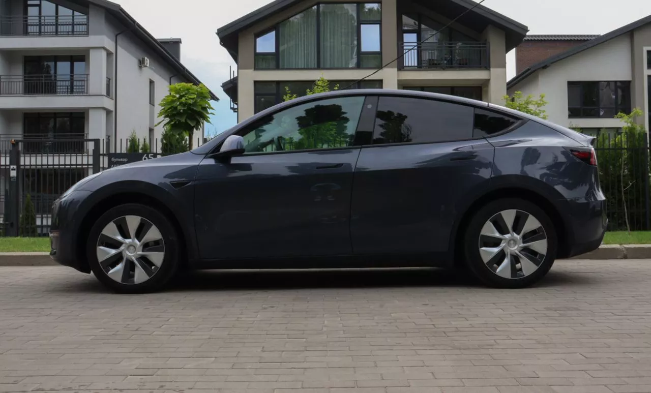 Tesla Model Y  82 kWh 202131