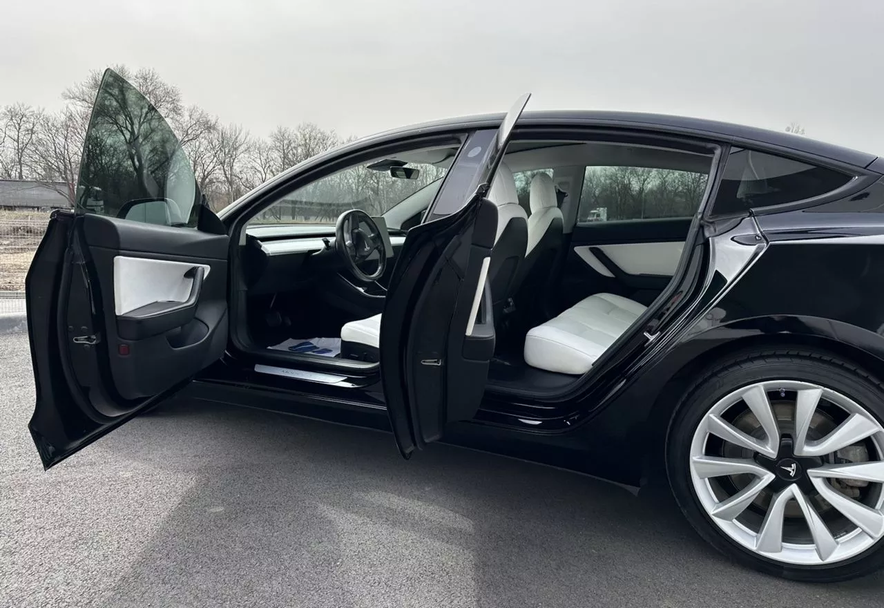 Tesla Model 3  80.5 kWh 201871