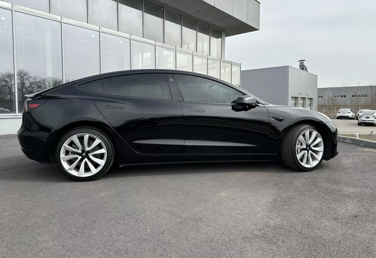 Tesla Model 3  80.5 kWh 2018141