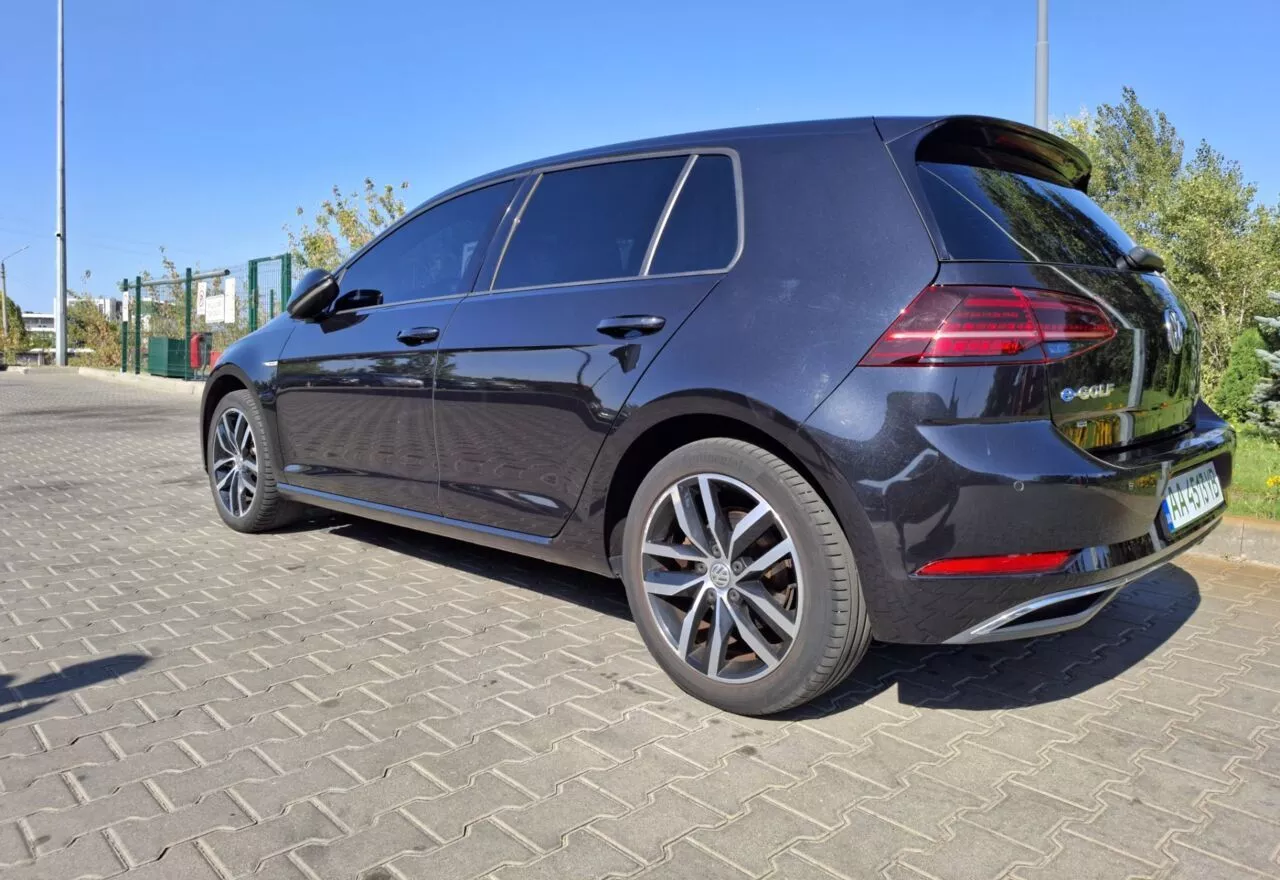 Volkswagen e-Golf  35.8 kWh 201741