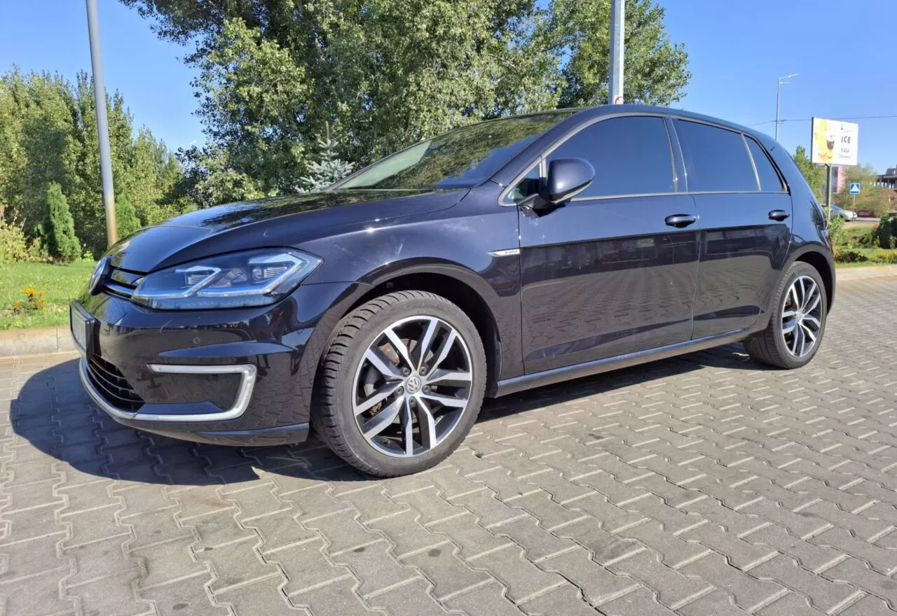 Volkswagen e-Golf  35.8 kWh 201751