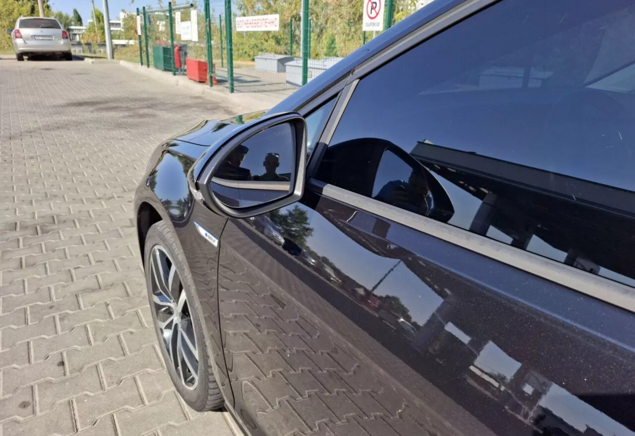 Volkswagen e-Golf  35.8 kWh 2017121