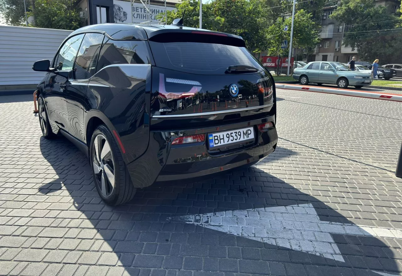 BMW i3  2016121