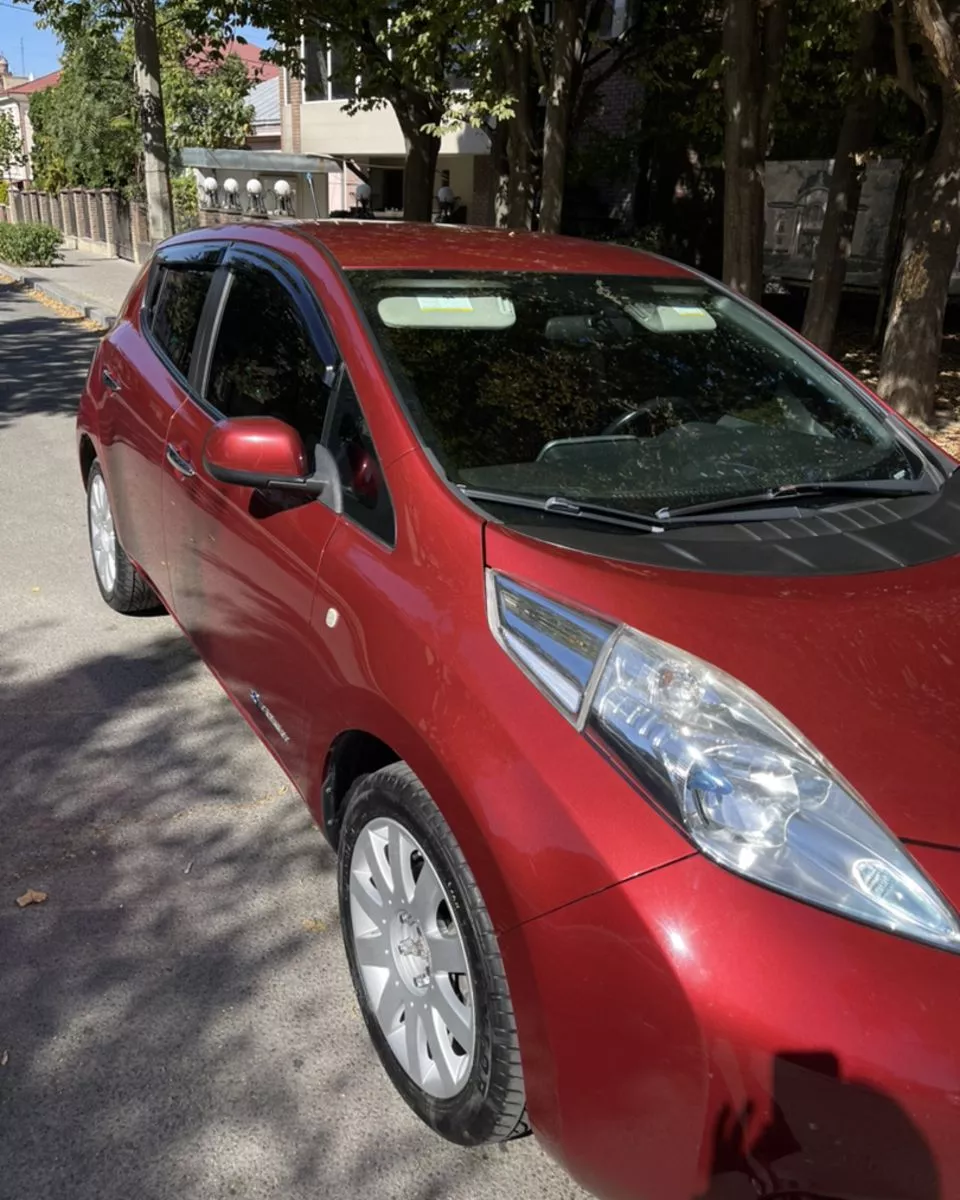 Nissan Leaf  24 kWh 201341