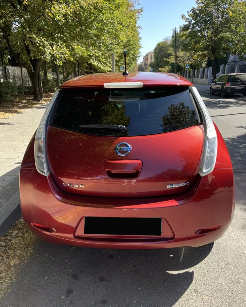 Nissan Leaf  24 kWh 2013121