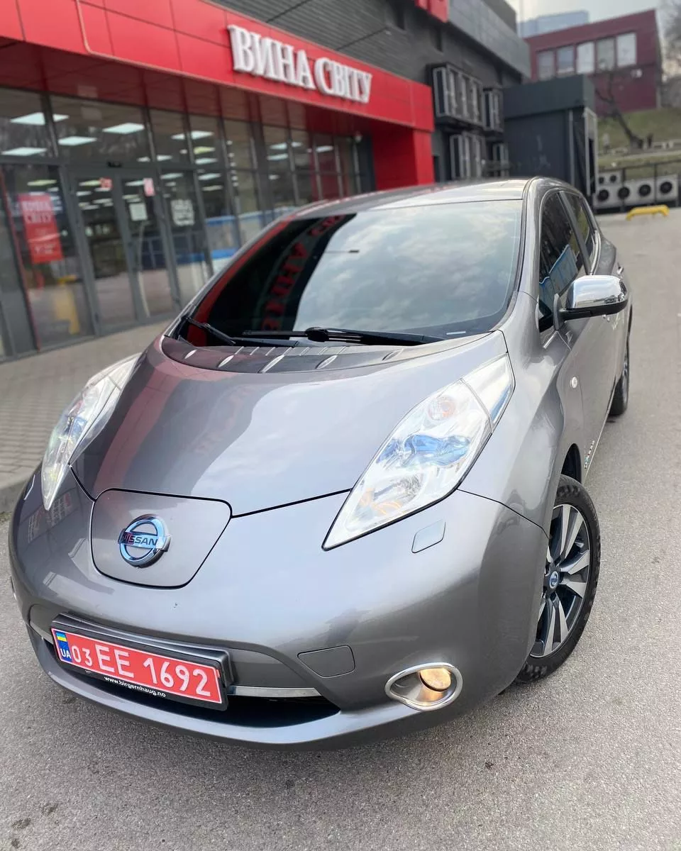 Nissan Leaf  24 kWh 201371