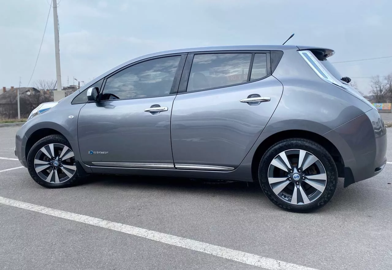 Nissan Leaf  24 kWh 201381