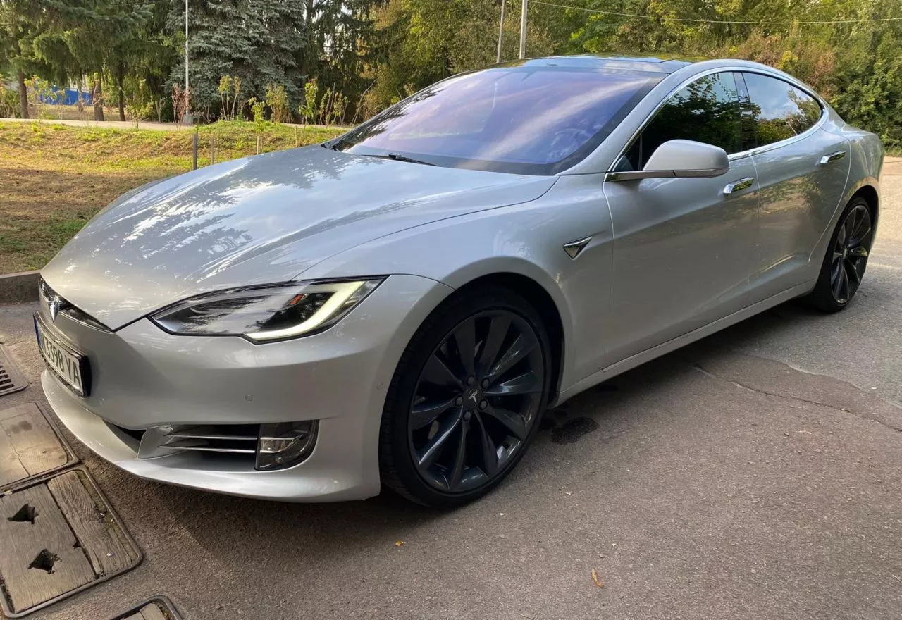 Tesla Model S  75 kWh 201701