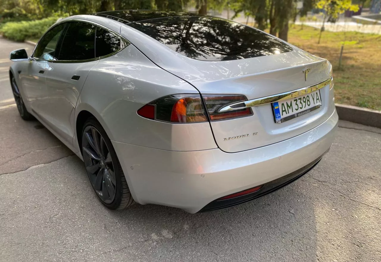 Tesla Model S  75 kWh 201711