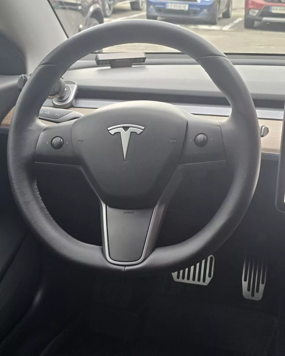 Tesla Model 3  75 kWh 2019131