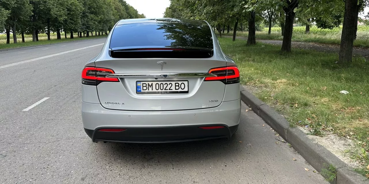 Tesla Model X  2017161