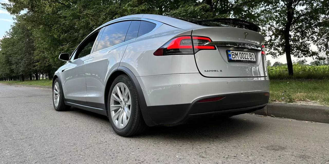 Tesla Model X  2017191