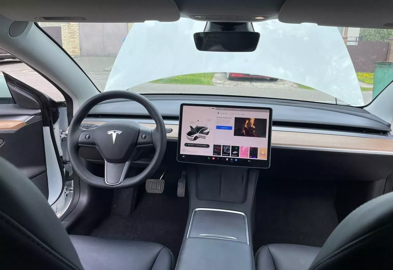 Tesla Model 3  82 kWh 2022301