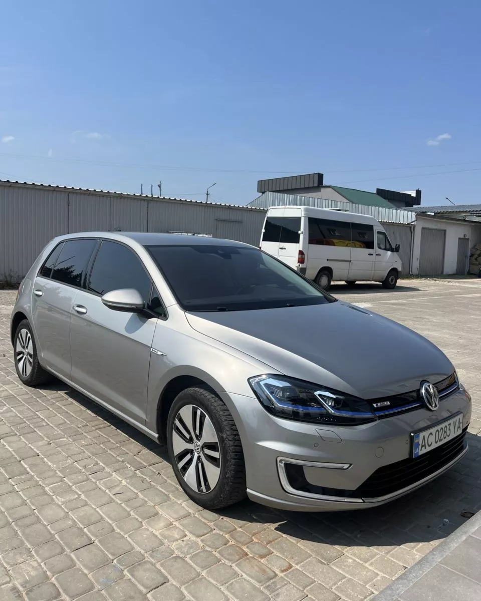 Volkswagen e-Golf  35.8 kWh 2018151