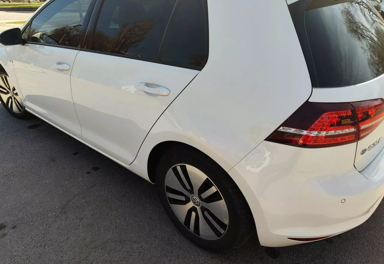 Volkswagen e-Golf  24 kWh 201441